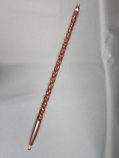 Gewendelter Holz Stiel Schuss